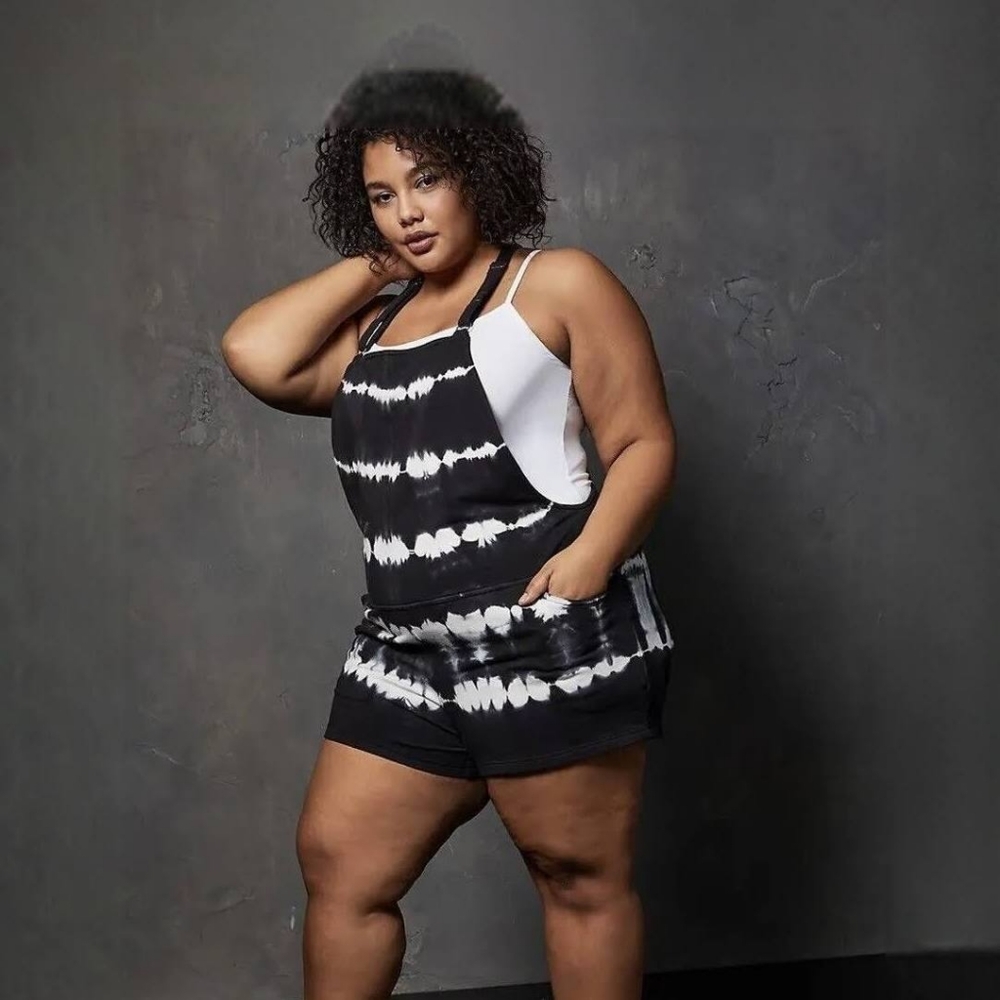 🌺 Torrid Lovesick Tie-dye Knit Shortalls 2X